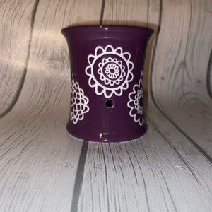 Scentsy Plug-in Warmer; New in box
